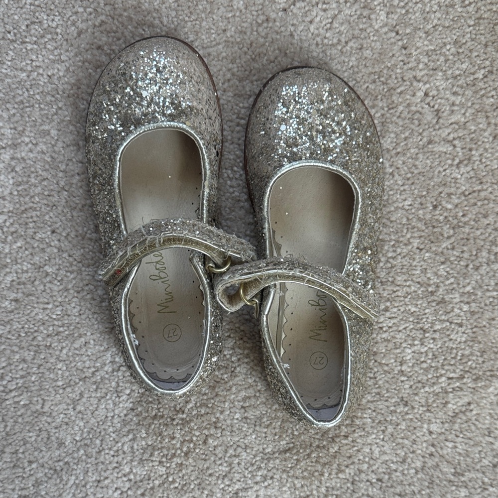 Mini Boden Girls Glitter Mary Jane Shoes in Gold size 27